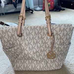 MK purse